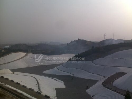 kasus perusahaan terbaru tentang Proyek Tumpukan sampah. Sistem Pengolahan Limbah Padat Kota