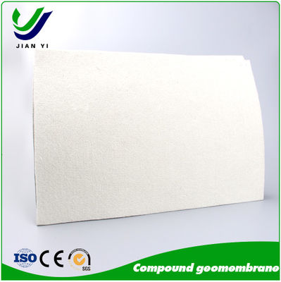 0.2 ~ 3mm Ketebalan Geomembrane Komposit Cocok untuk anti-penyiraman saluran