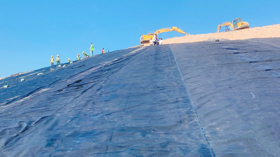 Geomembrane halus HDPE tahan UV untuk anti-penuaan dan perlindungan tahan lama di lingkungan apa pun