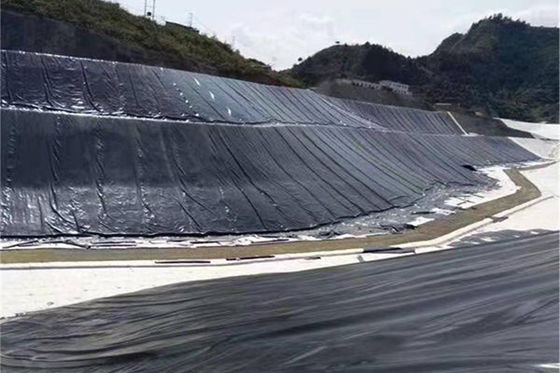 Penghalang Cairan Superior & Perlindungan Jangka Panjang Geomembrane HDPE