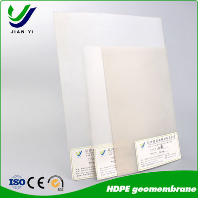Geomembran HDPE Halus: Kedap Air Rekayasa untuk Sistem Penghalang Kritis